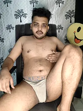 Snapshot of Mr_Handsome_hunk chatting on November 2025 06:46:02 PM Mr Handsome hunk online show from November 2025 06:46:02 PM
