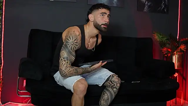 Austin bolt online show from December 2025 03:40:01 AM