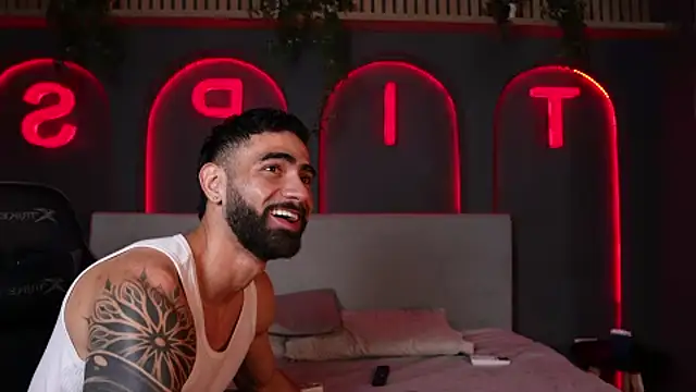 Austin bolt online show from November 2025 03:33:02 AM