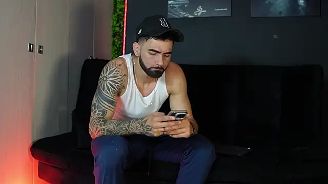 Austin bolt online show from January 2026 01:56:01 AM