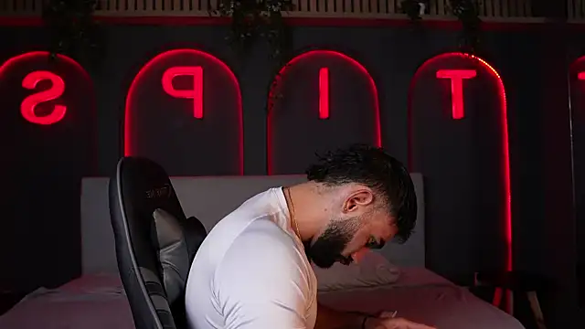 Austin bolt online show from November 2025 02:58:02 AM