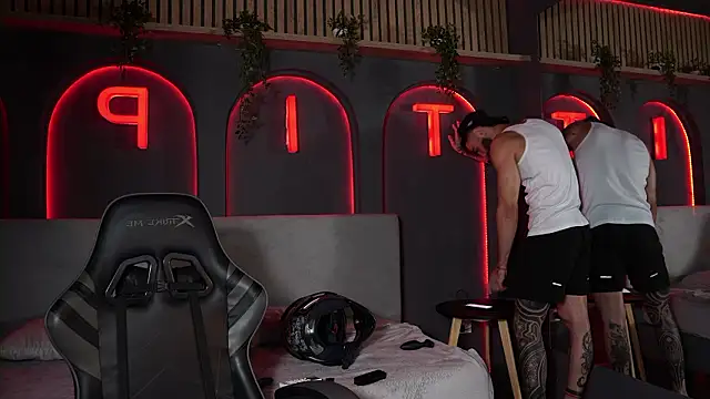 Austin bolt online show from February 2026 02:43:02 AM