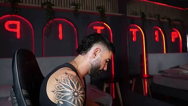 Austin bolt online show from February 2026 02:12:01 AM