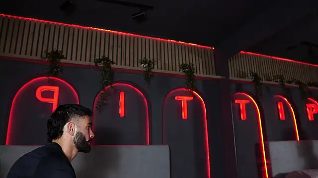 Austin bolt online show from February 2026 01:05:01 AM