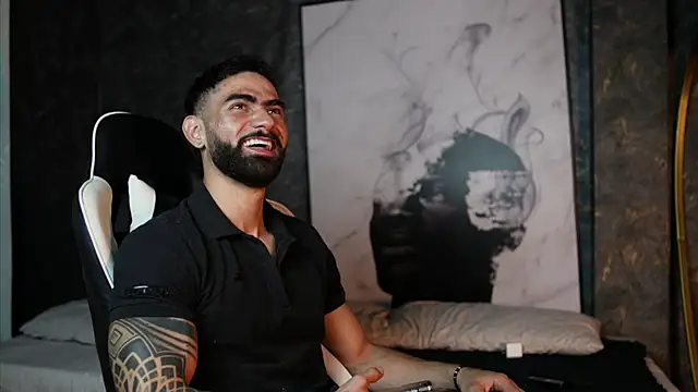 Austin bolt online show from November 2025 03:32:02 AM