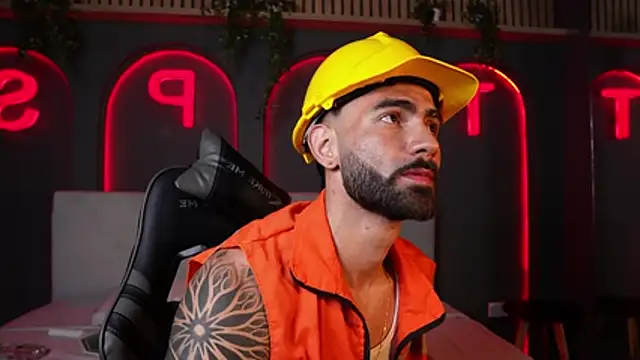 Austin bolt online show from November 2025 03:46:02 AM