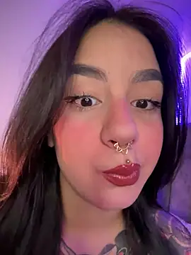 Snapshot of Alice_woodville chatting on March 2025 02:51:02 AM Alice woodville online show from March 2025 02:51:02 AM