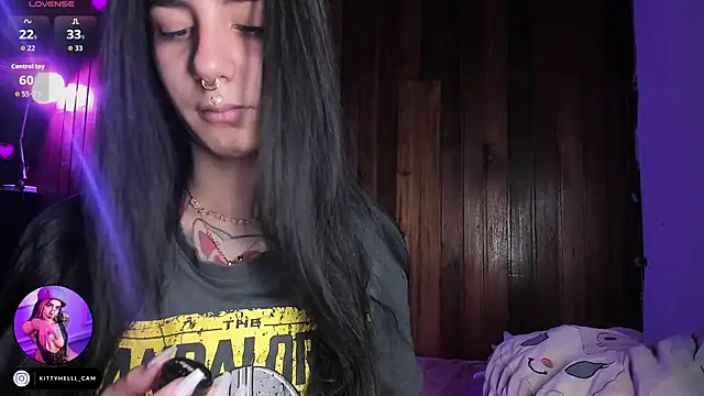 Snapshot of Alice_woodville chatting on December 2025 02:27:02 AM Alice woodville online show from December 2025 02:27:02 AM