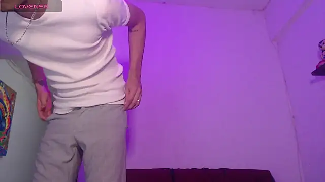 Snapshot of Carlacutte chatting on February 2026 01:23:02 AM Carlacutte online show from February 2026 01:23:02 AM