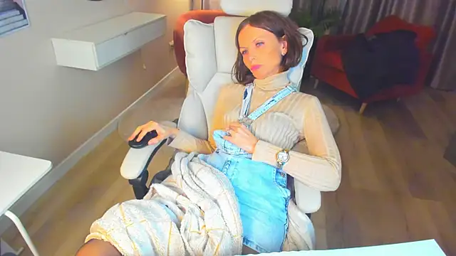 Snapshot of Elizabe_th chatting on March 2025 01:20:02 AM Elizabe th online show from March 2025 01:20:02 AM