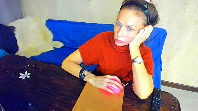 Snapshot of Elizabe_th chatting on July 2026 08:05:02 PM Elizabe th online show from July 2026 08:05:02 PM