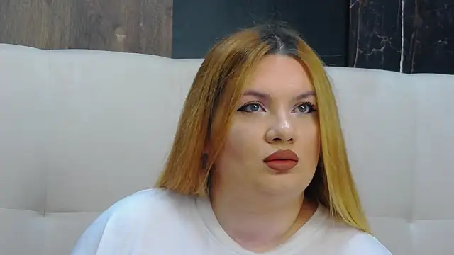 MelanieBrownn online show from November 2025 03:49:01 PM