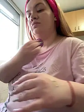 Snapshot of MelanieBrownn chatting on February 2025 06:20:01 AM MelanieBrownn online show from February 2025 06:20:01 AM