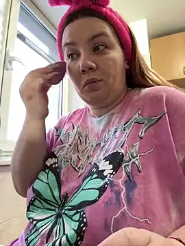 Snapshot of MelanieBrownn chatting on February 2025 05:33:02 AM MelanieBrownn online show from February 2025 05:33:02 AM
