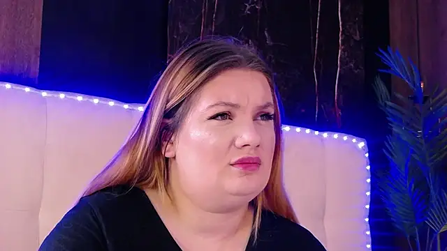 MelanieBrownn online show from March 2026 06:25:02 AM