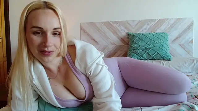 secretmuses online show from April 2026 05:08:02 PM