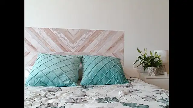 Snapshot of secretmuses chatting on November 2025 11:14:02 AM secretmuses online show from November 2025 11:14:02 AM