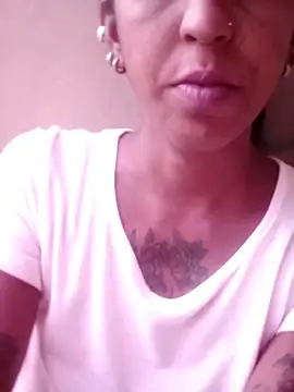 Snapshot of Temptressqeen chatting on February 2026 02:14:01 PM Temptressqeen online show from February 2026 02:14:01 PM