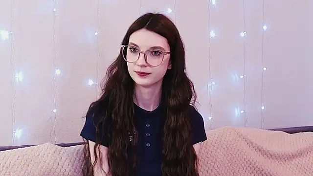 KimWilli online show from January 2025 04:10:01 PM