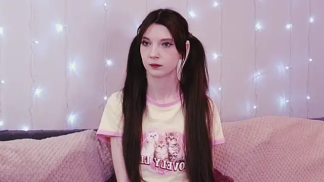 KimWilli online show from January 2025 04:12:01 PM