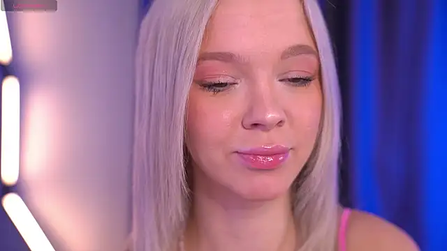  AlinaBailey online show from April 2026 08:10:02 AM