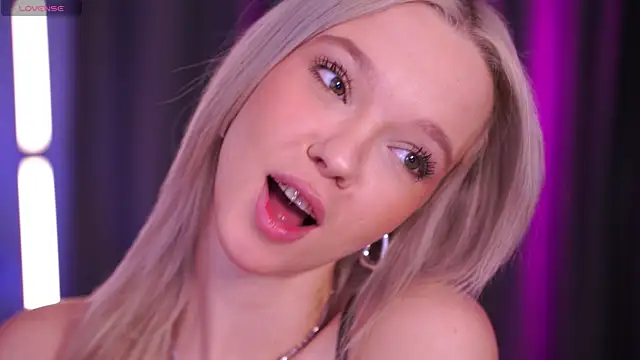  AlinaBailey online show from April 2026 07:10:01 AM