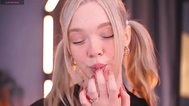  AlinaBailey online show from December 2025 07:43:02 AM