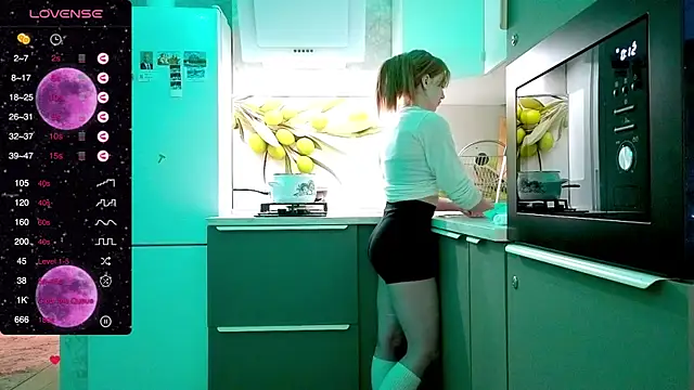 Snapshot of PureAlisMiracle chatting on December 2025 02:01:02 PM PureAlisMiracle online show from December 2025 02:01:02 PM