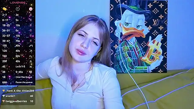 Snapshot of PureAlisMiracle chatting on January 2025 04:20:01 AM PureAlisMiracle online show from January 2025 04:20:01 AM