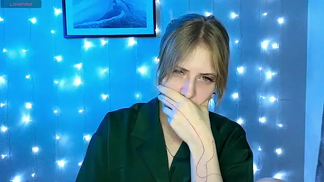 Snapshot of PureAlisMiracle chatting on January 2025 10:22:01 PM PureAlisMiracle online show from January 2025 10:22:01 PM