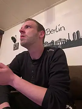 privat-official online show from December 2024 08:42:02 PM