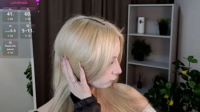 Naughty  Couplles online show from April 2026 03:08:01 AM