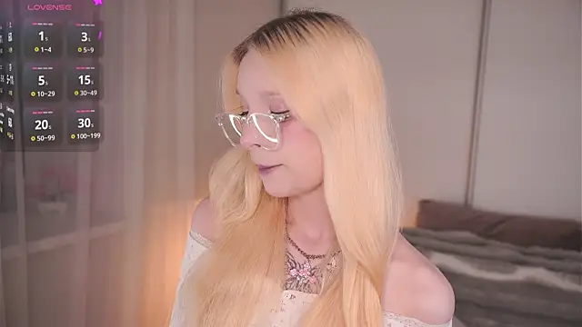 Naughty  Couplles online show from February 2026 04:06:01 PM