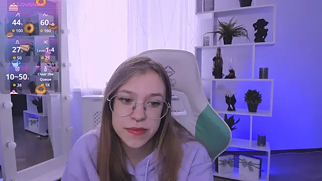 LayriantaVee online show from March 2026 07:06:02 AM