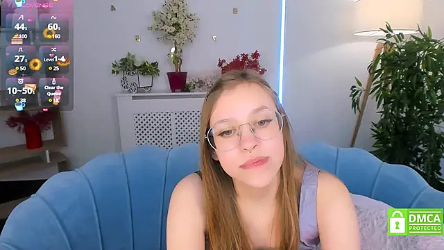 LayriantaVee online show from February 2025 10:33:02 AM