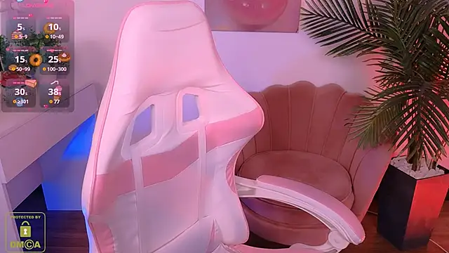 LayriantaVee online show from March 2025 07:15:01 AM