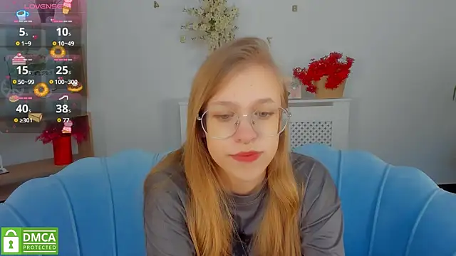 LayriantaVee online show from September 2025 05:58:01 AM