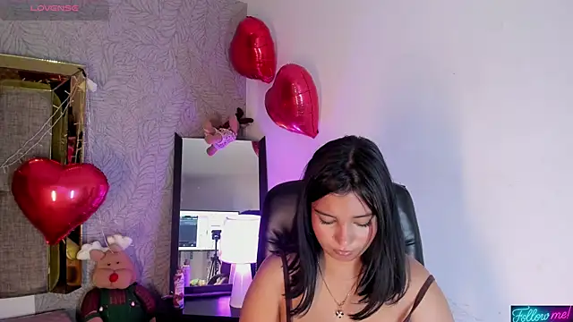 Snapshot of Candys_victoria chatting on February 2026 02:45:02 AM Candys victoria online show from February 2026 02:45:02 AM