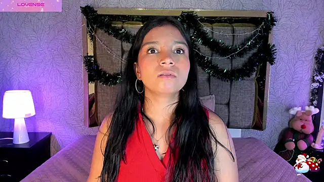 Snapshot of Candys_victoria chatting on December 2025 02:05:02 AM Candys victoria online show from December 2025 02:05:02 AM