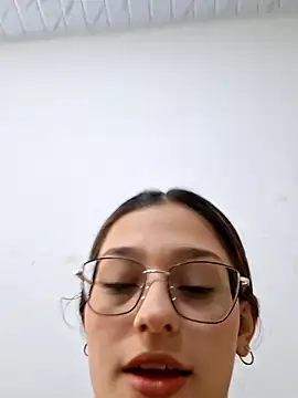 Ary-18 online show from March 2026 01:47:01 PM