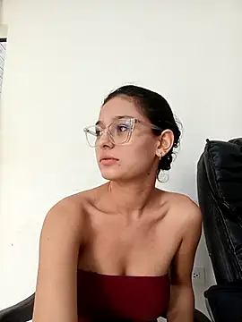 Ary-18 online show from November 2025 03:06:01 PM