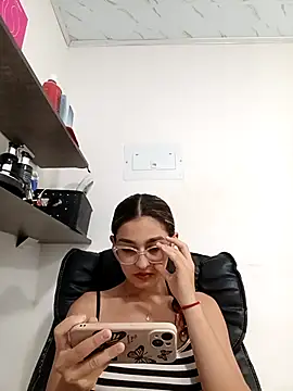 Ary-18 online show from January 2026 01:37:02 PM