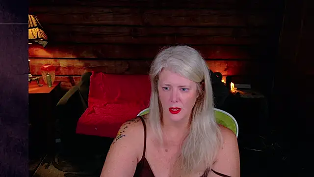 AliceHarlot online show from October 2025 03:29:02 AM