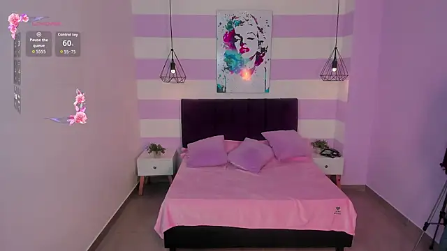 Scarlett  bell online show from November 2025 01:10:02 PM