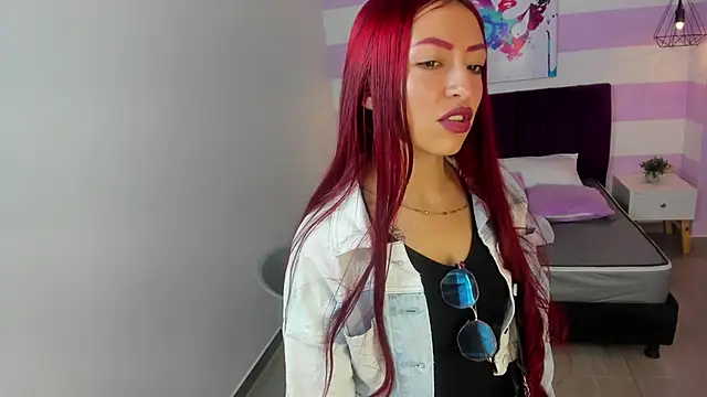 Scarlett  bell online show from February 2026 01:18:02 PM