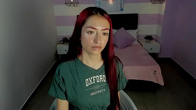 Scarlett  bell online show from November 2025 02:31:02 PM