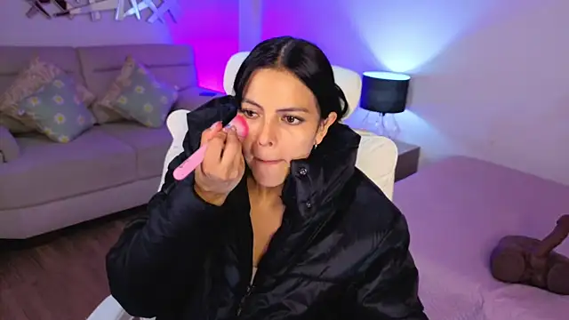 Eliie Ruizz online show from April 2026 04:29:02 AM