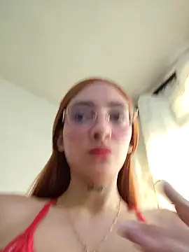 Snapshot of Dani_pegin chatting on September 2025 12:33:02 PM Dani pegin online show from September 2025 12:33:02 PM