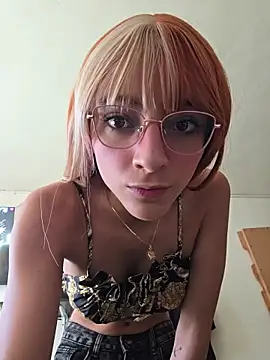Snapshot of Dani_pegin chatting on July 2026 01:03:02 PM Dani pegin online show from July 2026 01:03:02 PM