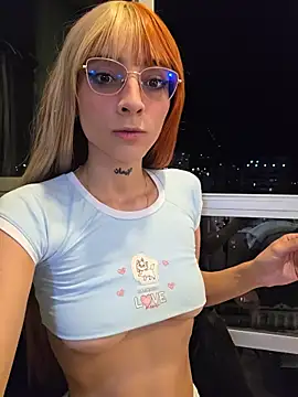 Snapshot of Dani_pegin chatting on June 2026 12:50:02 AM Dani pegin online show from June 2026 12:50:02 AM